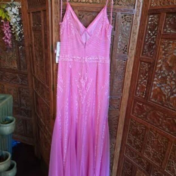 Formal dress for pageant or prom - Picture 3 of 6